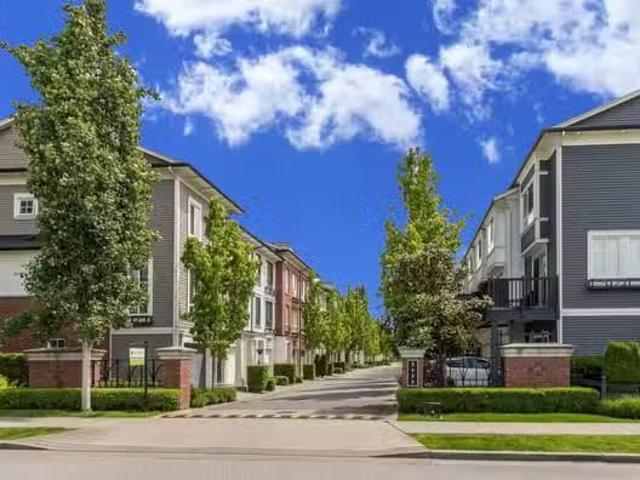 Condo for sale in Port Coquitlam, British Columbia