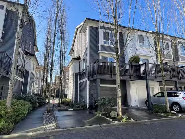 Condo for sale in Port Coquitlam, British Columbia