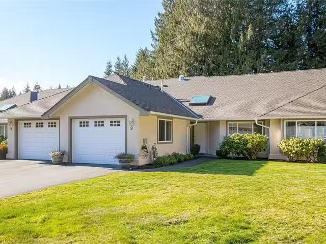 Condo for sale in Qualicum Beach, British Columbia