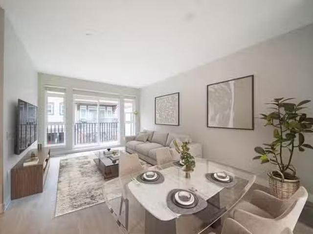 Condo for sale in Ville de Richmond, Estrie