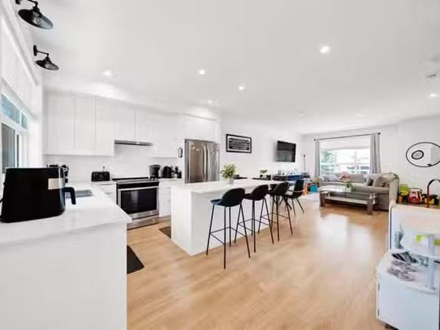 Condo for sale in Surrey, British Columbia