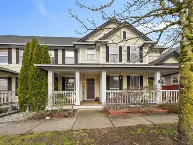 Condo for sale in Surrey, British Columbia
