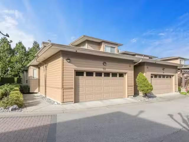 Condo for sale in Surrey, British Columbia