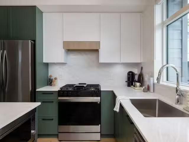 Condo for sale in Surrey, British Columbia