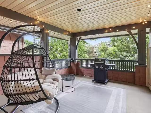 Condo for sale in Surrey, British Columbia