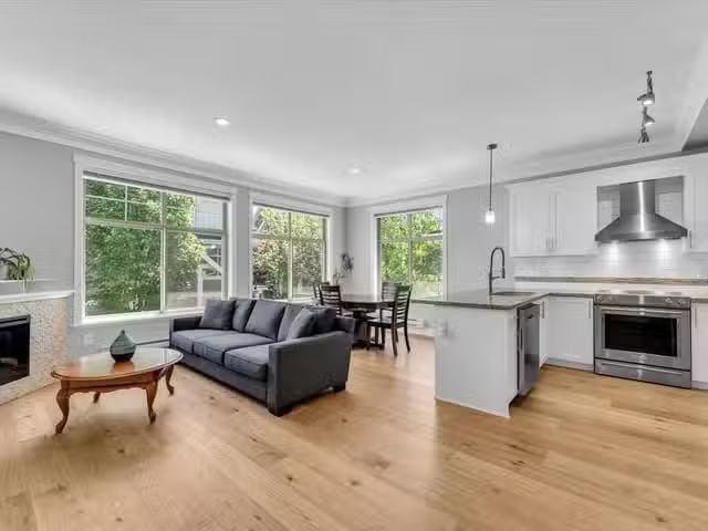 Condo for sale in Surrey, British Columbia