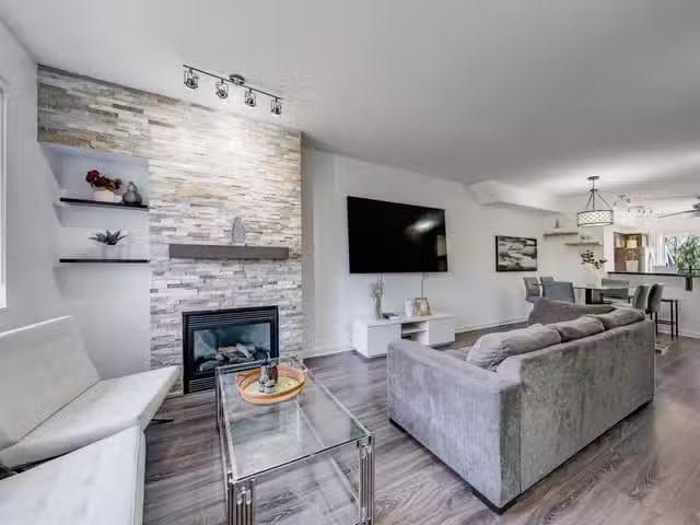 Condo for sale in Surrey, British Columbia