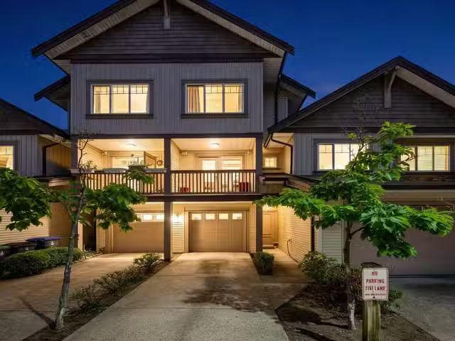 Condo for sale in Surrey, British Columbia