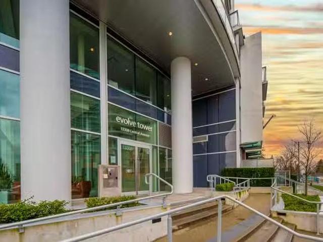 Condo for sale in Surrey, British Columbia