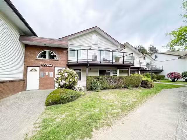 Condo for sale in Surrey, British Columbia