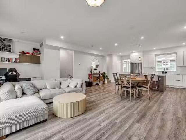 Condo for sale in Surrey, British Columbia