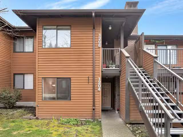 Condo for sale in Surrey, British Columbia