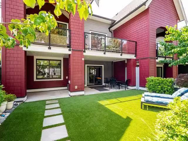 Condo for sale in Surrey, British Columbia