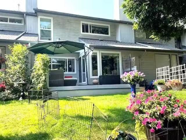 Condo for sale in Surrey, British Columbia