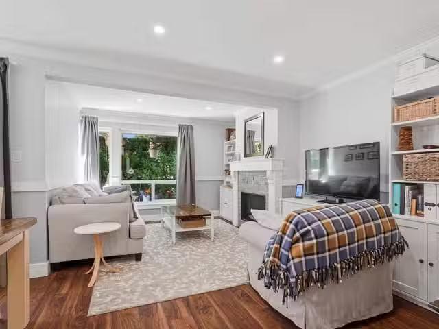 Condo for sale in Surrey, British Columbia