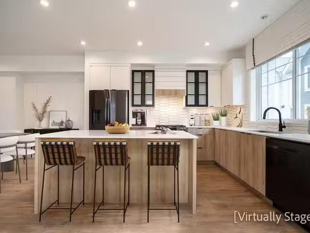 Condo for sale in Surrey, British Columbia