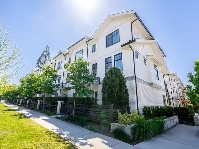 Condo for sale in Surrey, British Columbia