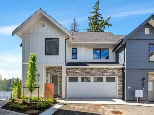 Condo for sale in Surrey, British Columbia