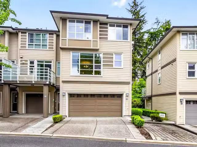 Condo for sale in Surrey, British Columbia