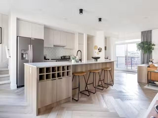 Condo for sale in Surrey, British Columbia