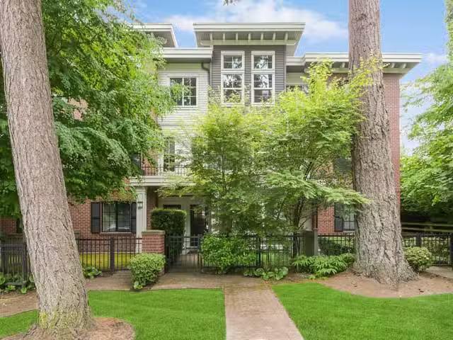 Condo for sale in Surrey, British Columbia