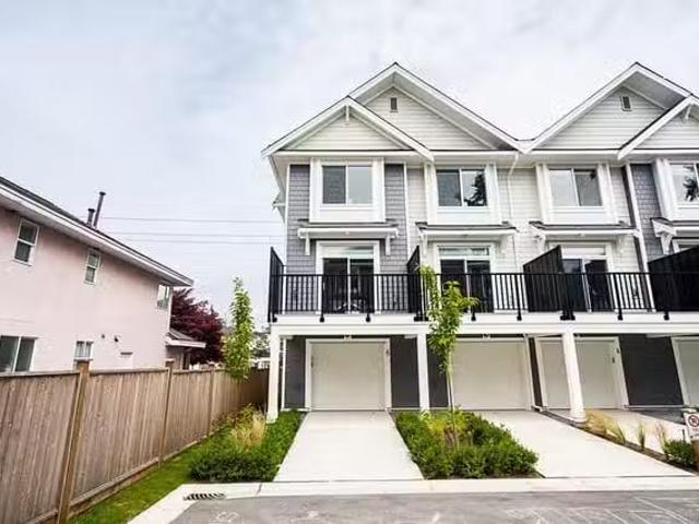 Condo for sale in Surrey, British Columbia