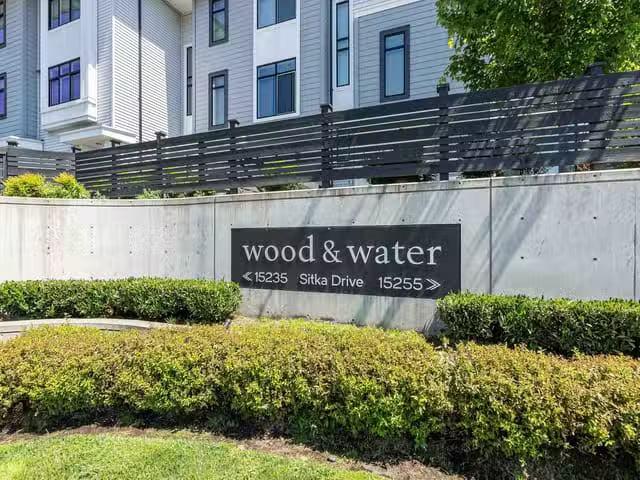 Condo for sale in Surrey, British Columbia