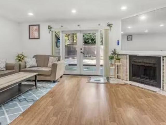 Condo for sale in Surrey, British Columbia