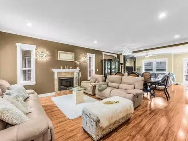 Condo for sale in Surrey, British Columbia