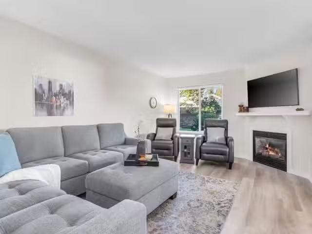 Condo for sale in Surrey, British Columbia