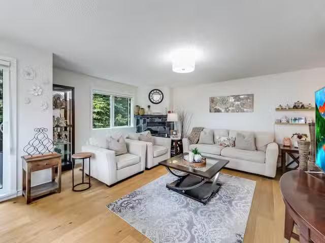 Condo for sale in Surrey, British Columbia