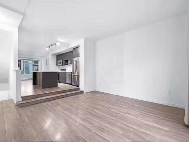 Condo for sale in Surrey, British Columbia