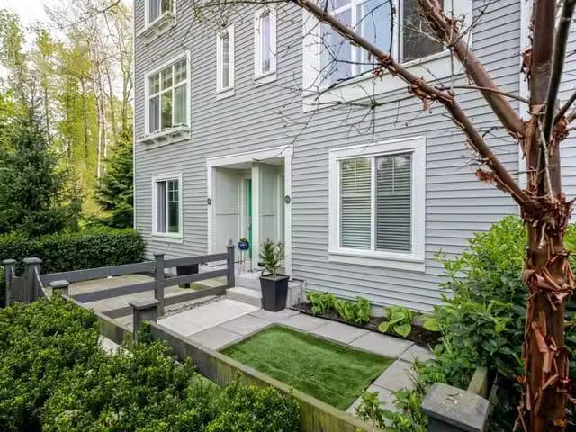 Condo for sale in Surrey, British Columbia