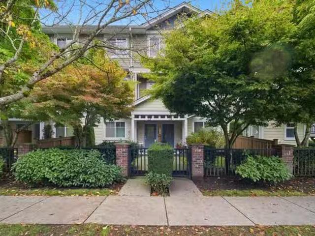 Condo for sale in Surrey, British Columbia