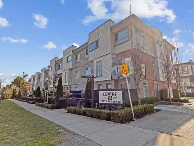 Condo for sale in Surrey, British Columbia