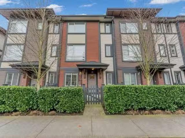 Condo for sale in Surrey, British Columbia