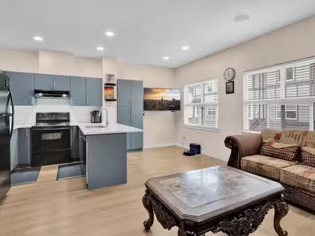Condo for sale in Surrey, British Columbia