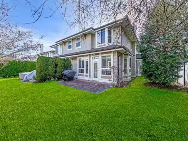 Condo for sale in Surrey, British Columbia
