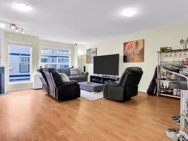 Condo for sale in Surrey, British Columbia