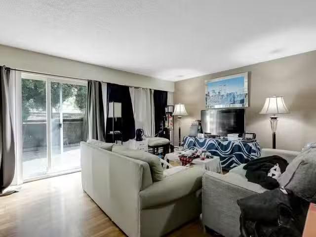 Condo for sale in Surrey, British Columbia