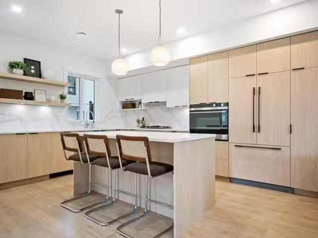 Condo for sale in Surrey, British Columbia