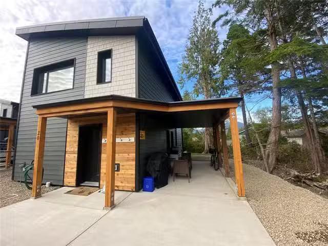 Condo for sale in Clayoquot, British Columbia