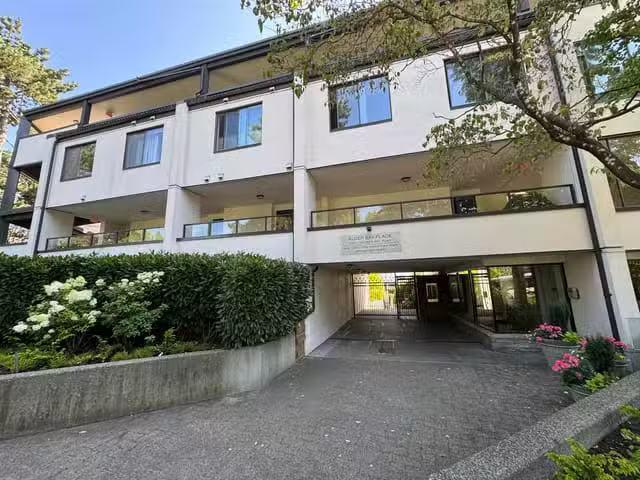 Condo for sale in Vancouver, British Columbia