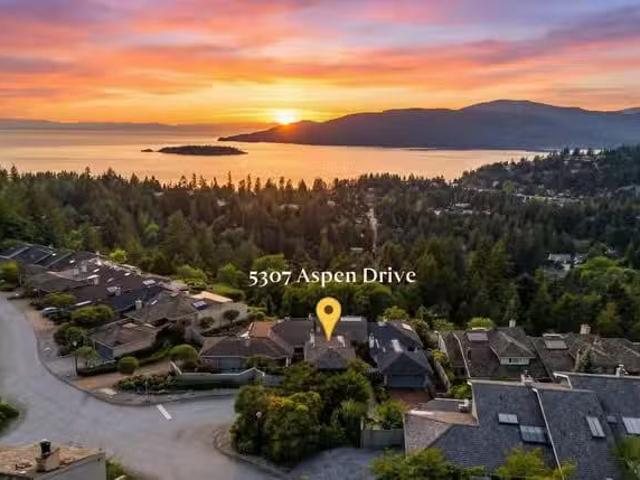 Condo for sale in West Vancouver, British Columbia