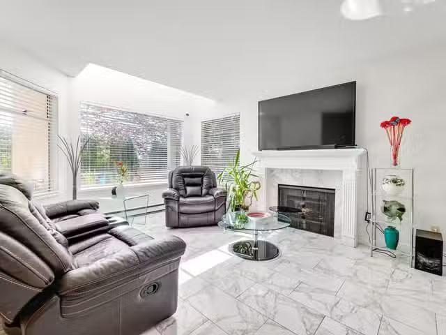 Condo for sale in White Rock, British Columbia