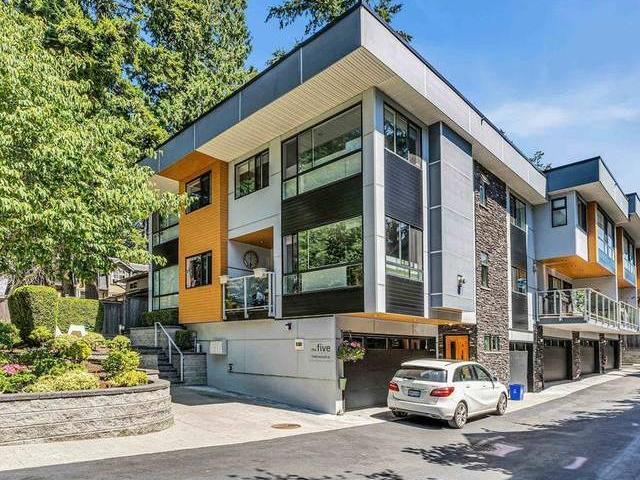 House for sale in White Rock