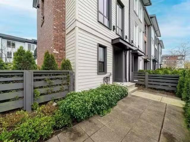 Condo for sale in White Rock, British Columbia