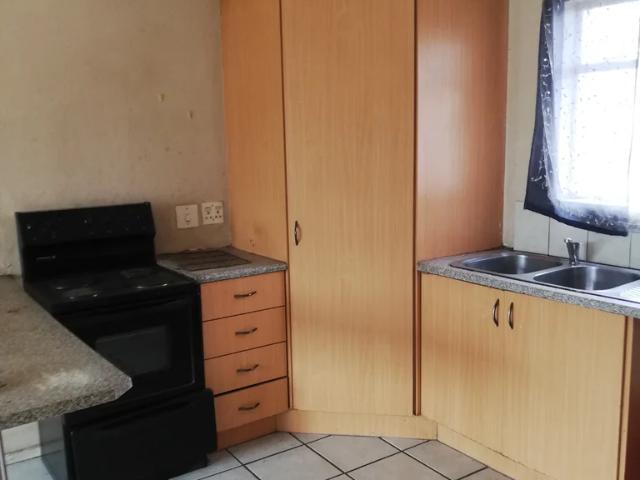 Townhouse for sale in Vosloorus, Gauteng