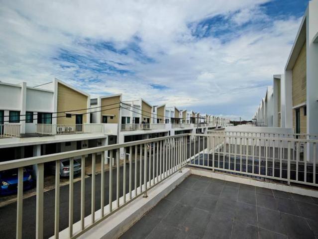 Townhouse for sale in Wellesley, Penang