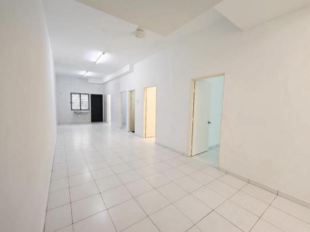 Townhouse for sale in Petaling, Subang Jaya